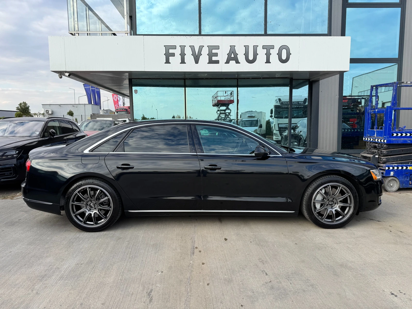 Audi A8 / LONG / BOSE / FACE /  - изображение 3