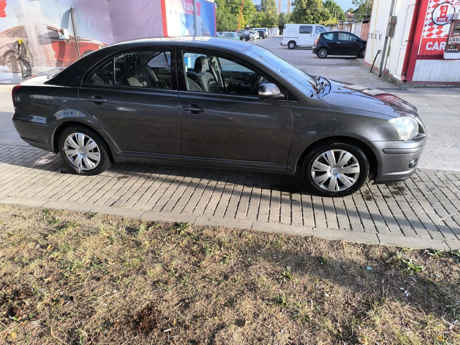 Toyota Avensis  - изображение 3