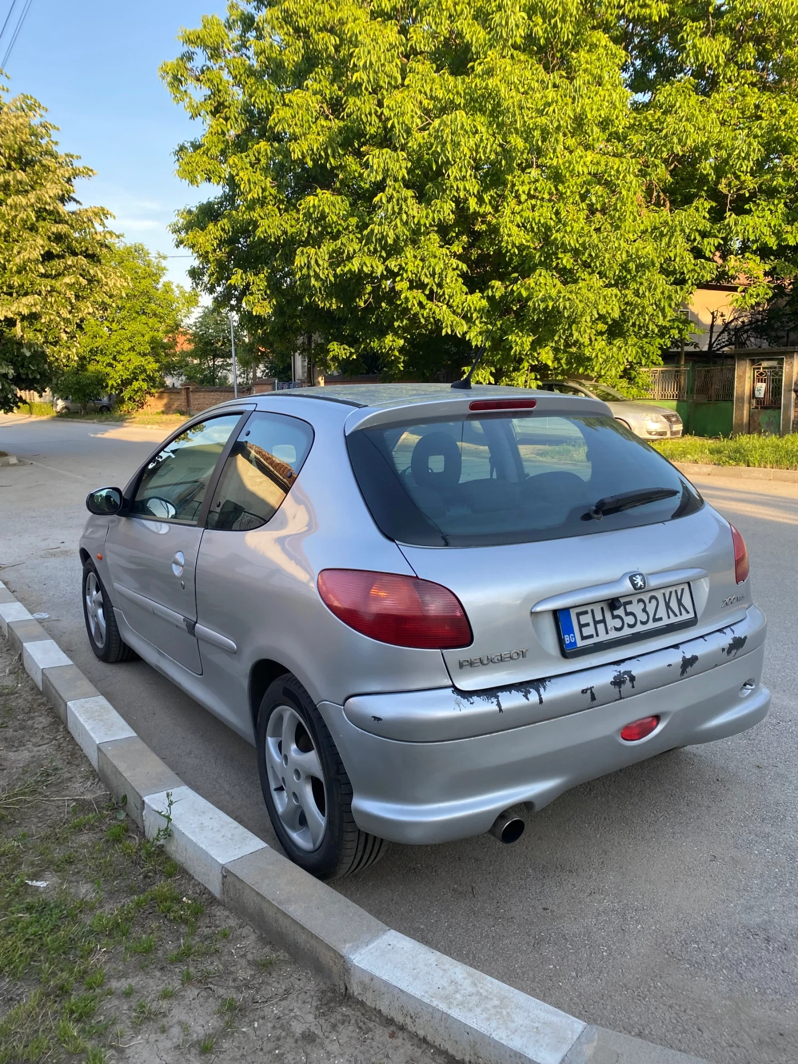 Peugeot 206, снимка 7 - Автомобили и джипове - 53839350