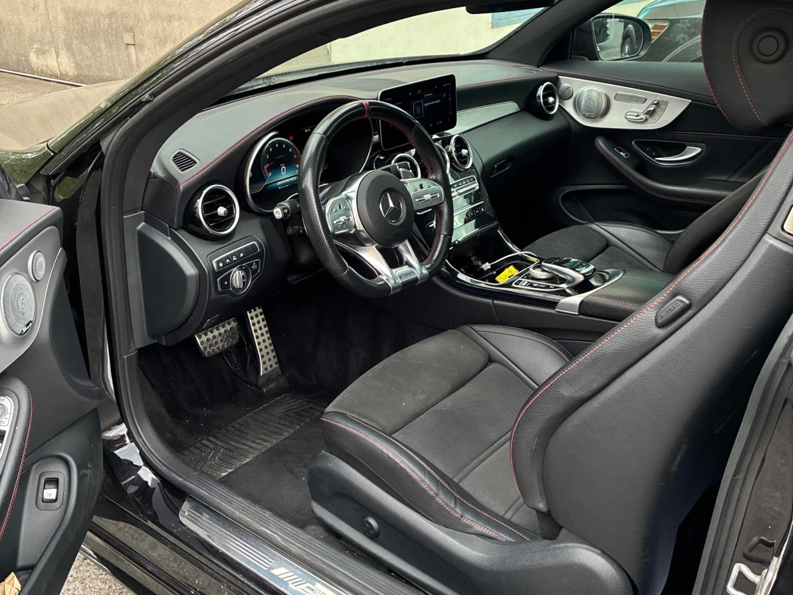 Mercedes-Benz C 43 AMG 4MATIC * ПОДГРЕВ * ПАНОРАМА * BURMESTER * CARFAX, снимка 6 - Автомобили и джипове - 54839354