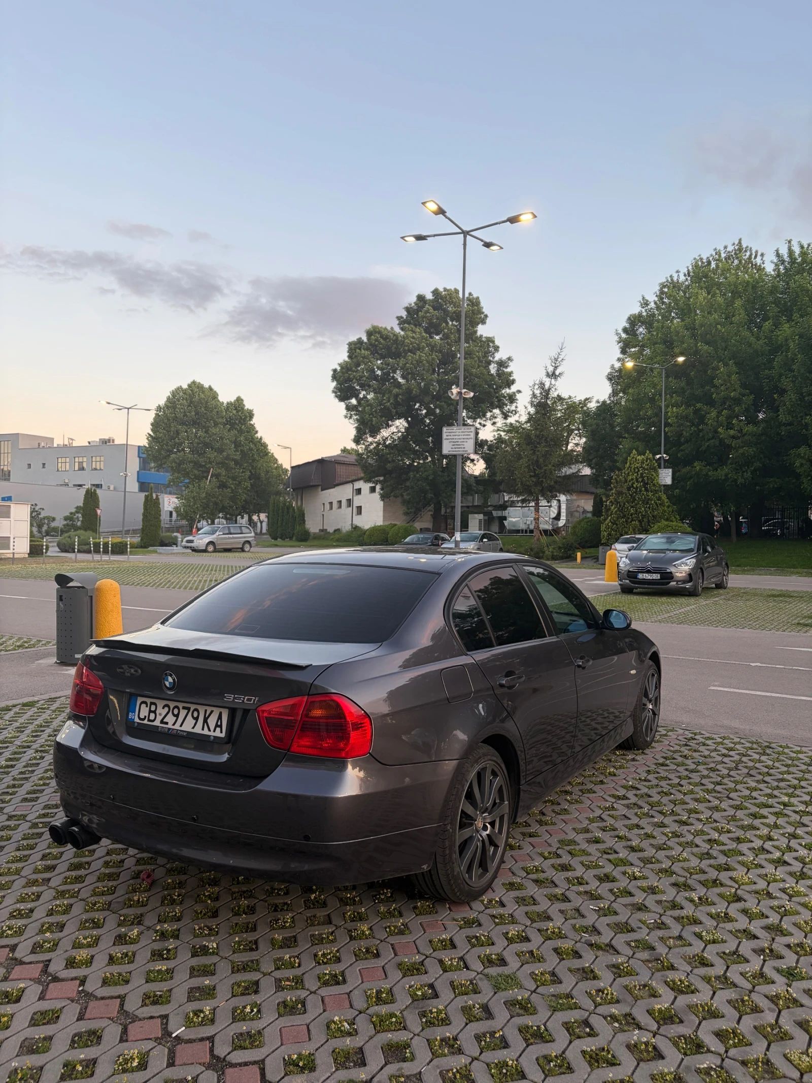 BMW 320, снимка 3 - Автомобили и джипове - 54959629