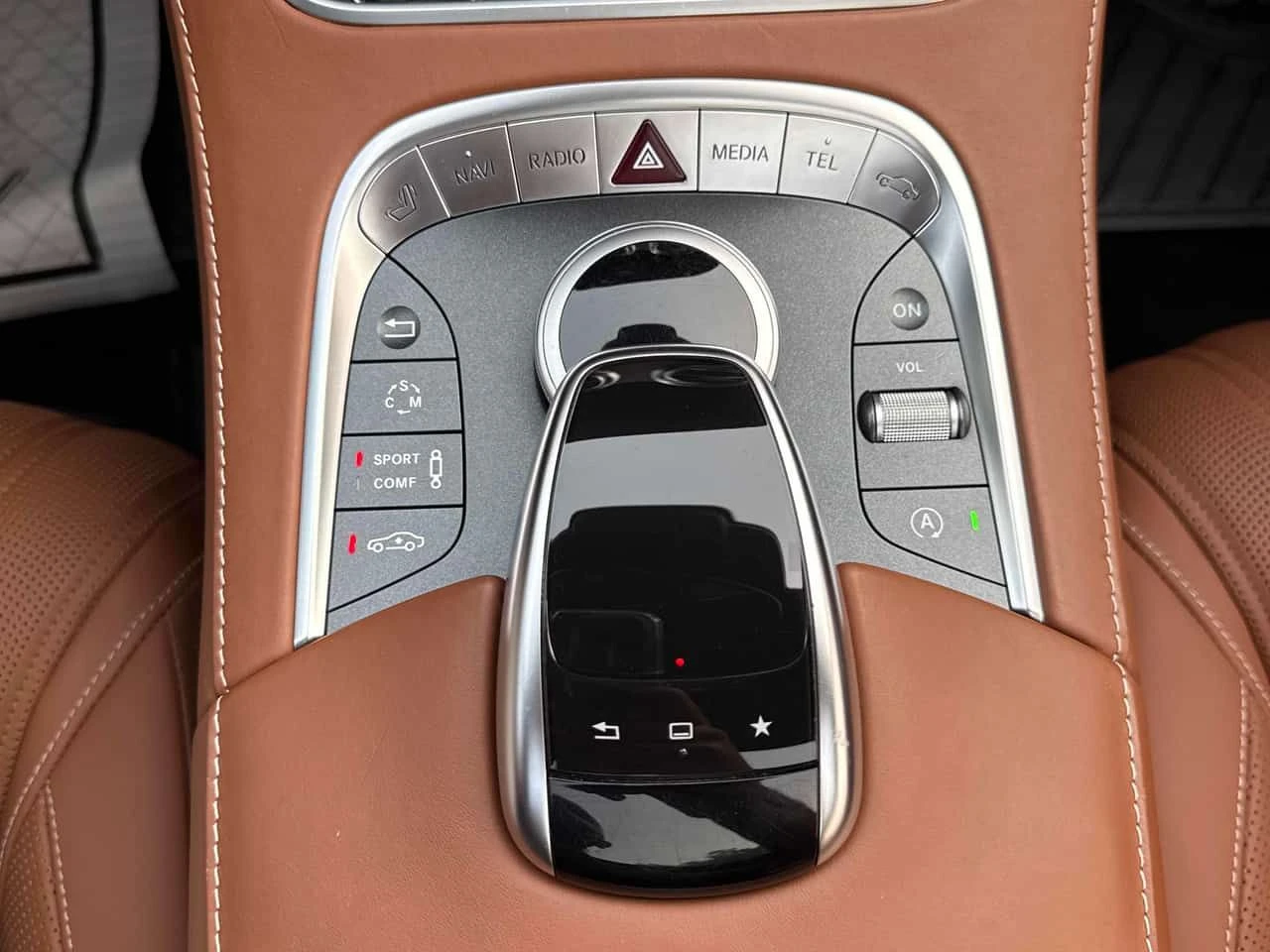 Mercedes-Benz S 63 * 2dr Cpe AMG 4MATIC * CARFAX * БЕЗ ПЪРВОНАЧАЛНА В, снимка 15 - Автомобили и джипове - 55343749