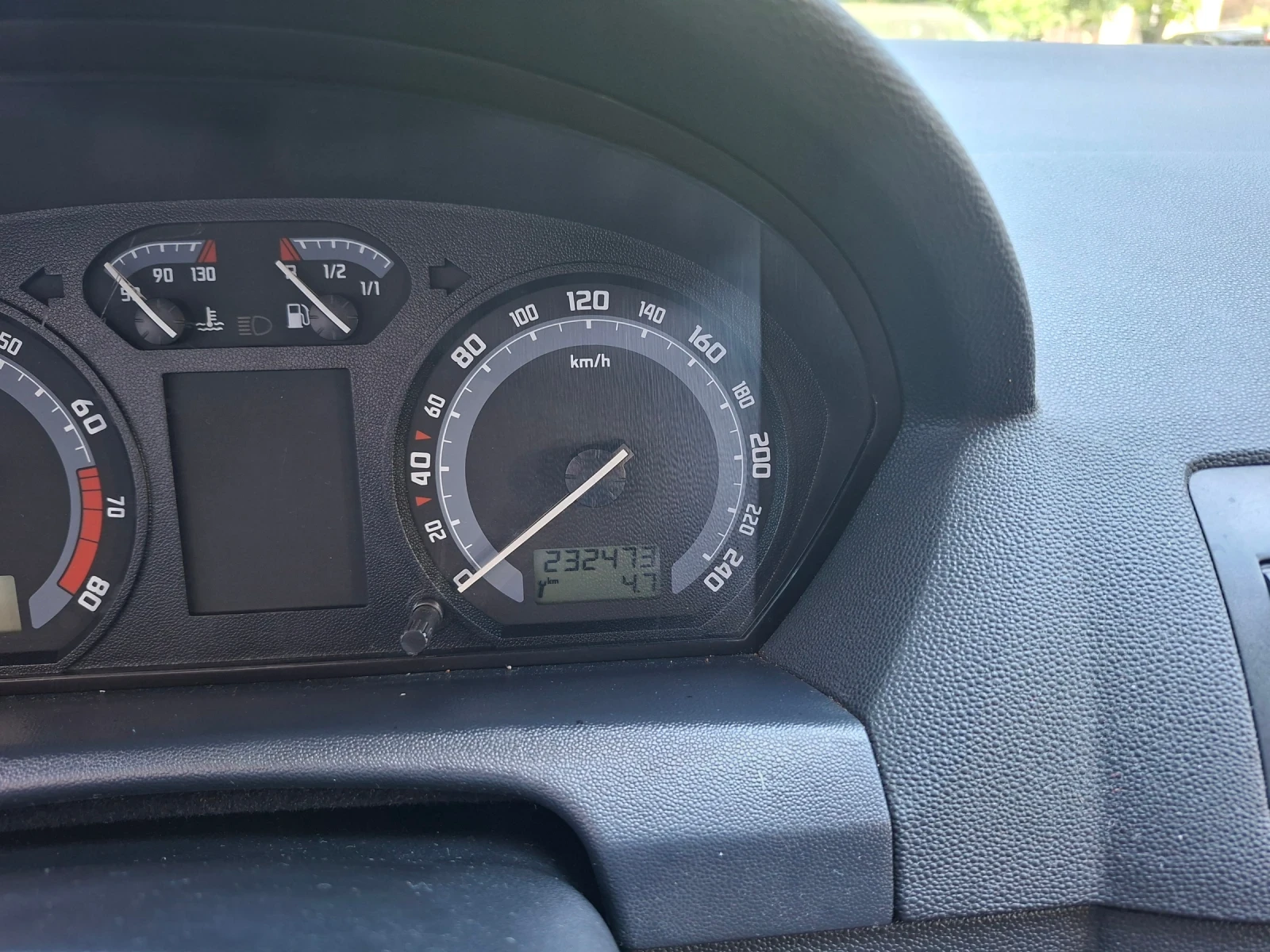 Skoda Fabia 1.4 16V Газ, снимка 5 - Автомобили и джипове - 55378210