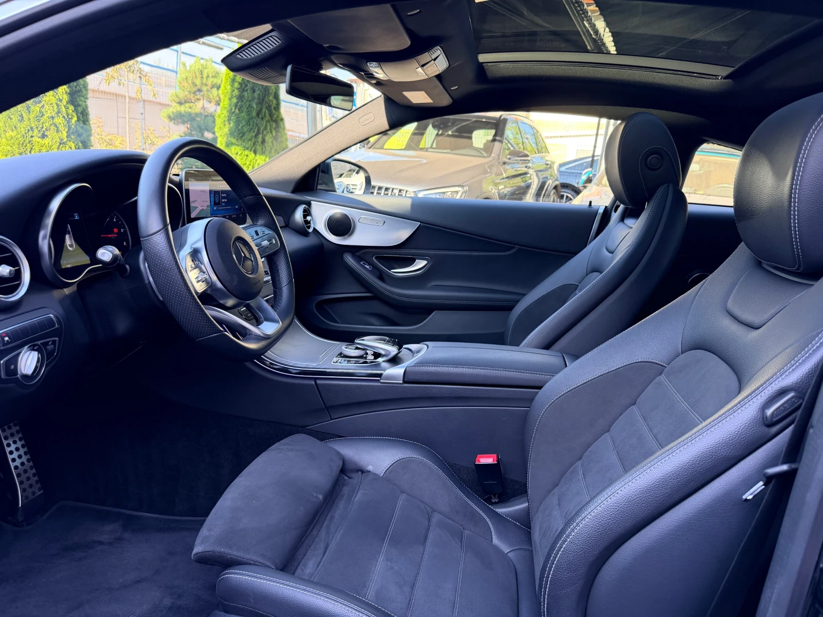 Mercedes-Benz C 220 d Facelift 9G-tronic AMG PANO Multibeam Ambient, снимка 11 - Автомобили и джипове - 55529565