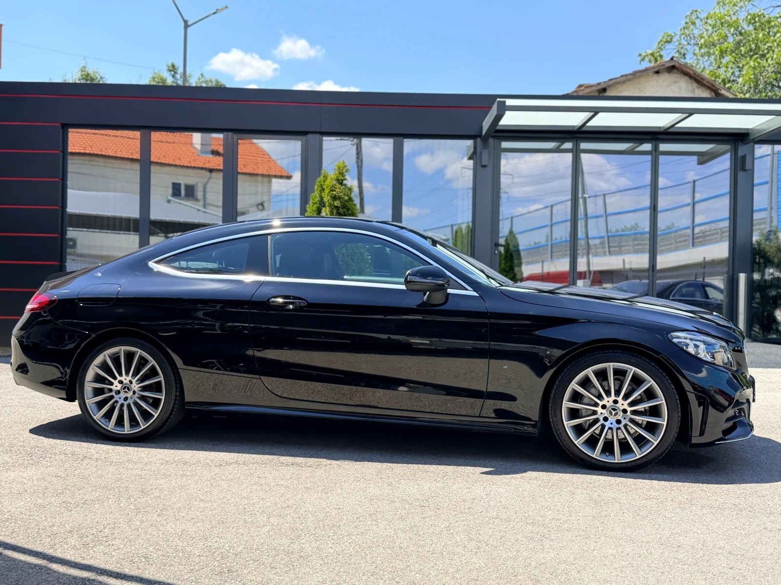 Mercedes-Benz C 220 d Facelift 9G-tronic AMG PANO Multibeam Ambient, снимка 9 - Автомобили и джипове - 55529565