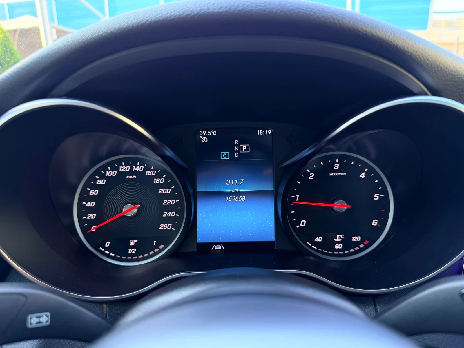 Mercedes-Benz C 220 d Facelift 9G-tronic AMG PANO Multibeam Ambient, снимка 12 - Автомобили и джипове - 55529565