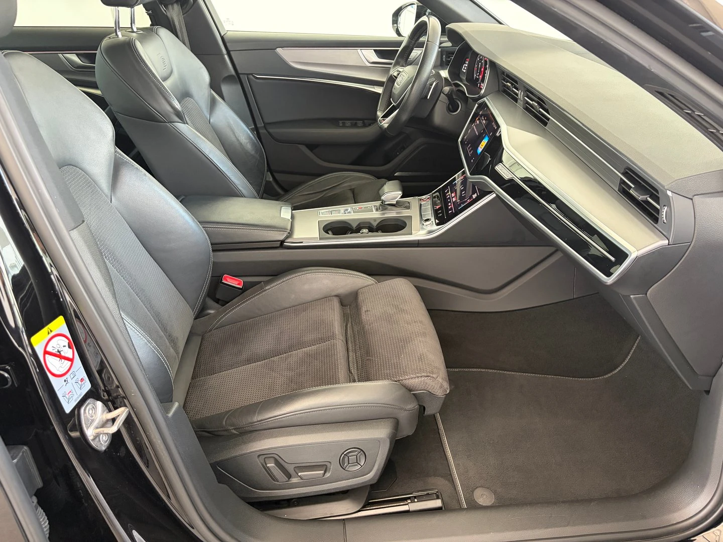 Audi S6, снимка 6 - Автомобили и джипове - 56422636