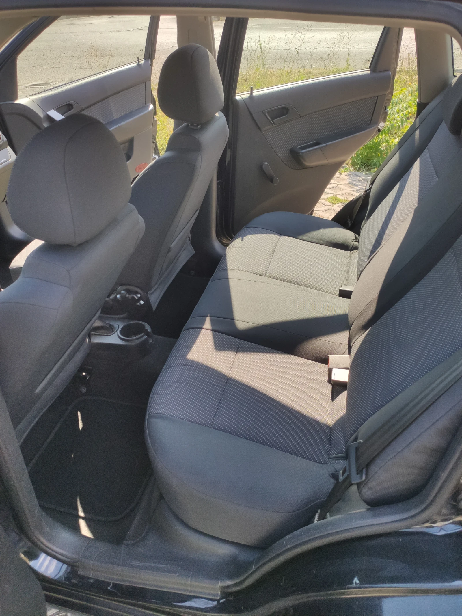 Chevrolet Aveo 1, 2 газ/бензин, снимка 4 - Автомобили и джипове - 55796057