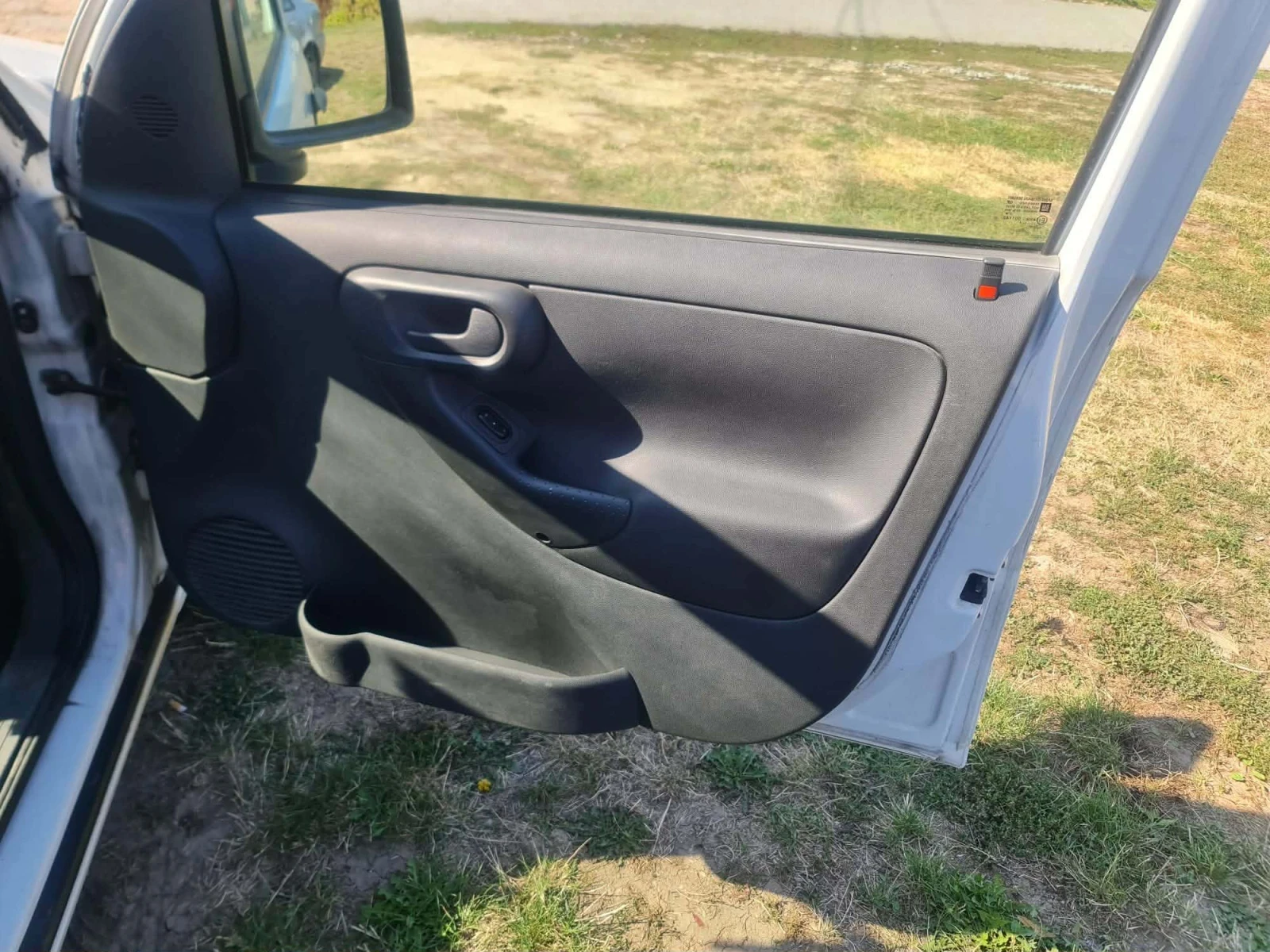 Opel Combo 1.7 cdti, снимка 6 - Автомобили и джипове - 56359362