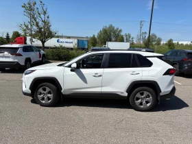 Toyota Rav4 Hybrid XLE * 2 КЛЮЧА * ПАНОРАМА * CARFAX, снимка 3
