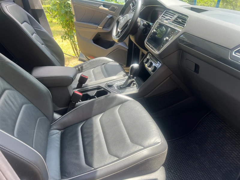 VW Tiguan All space 4x4 SEL, снимка 11 - Автомобили и джипове - 52128809
