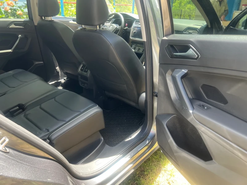 VW Tiguan All space 4x4 SEL, снимка 12 - Автомобили и джипове - 52128809