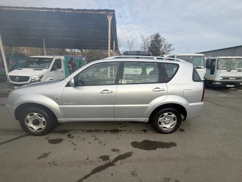 SsangYong Rexton, снимка 3 - Автомобили и джипове - 52724199