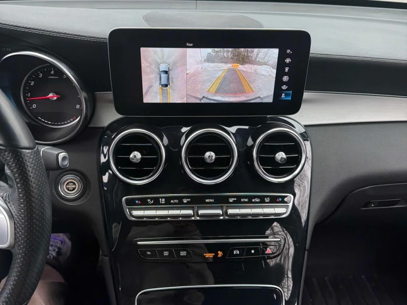 Mercedes-Benz GLC * 300 * CARFAX * БЕЗ ПЪРВОНАЧАЛНА ВНОСКА, снимка 9 - Автомобили и джипове - 53140786