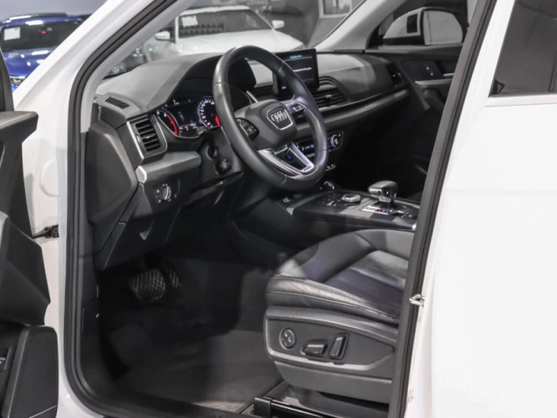 Audi Q5 45TFSI Quattro, снимка 6 - Автомобили и джипове - 53203823