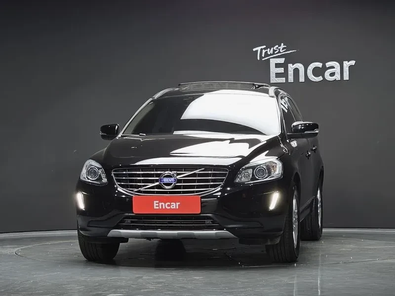 Volvo XC60 D3 1St Generation, снимка 3 - Автомобили и джипове - 56656058