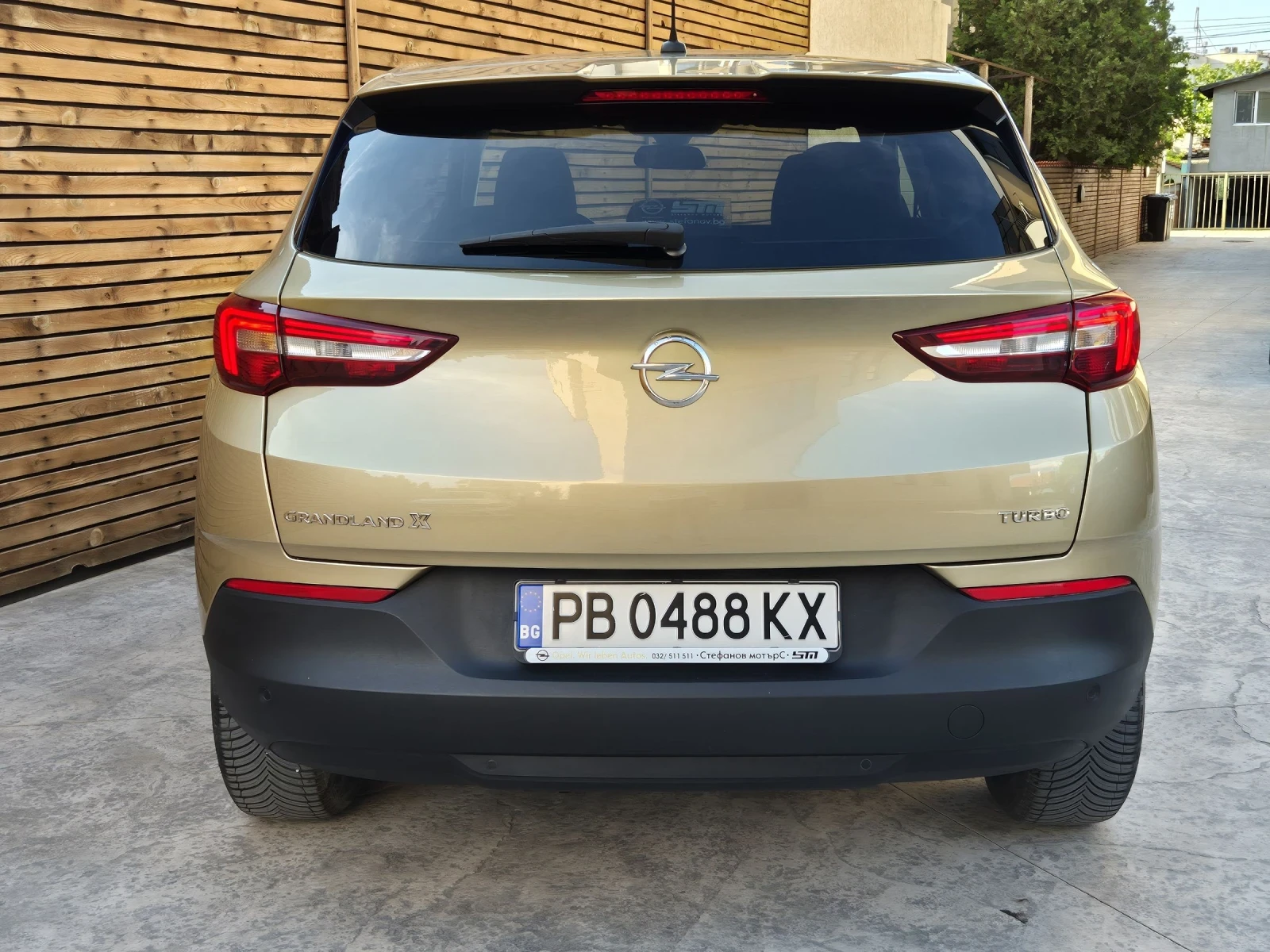 Opel Grandland X 1.2i AUTO - изображение 7
