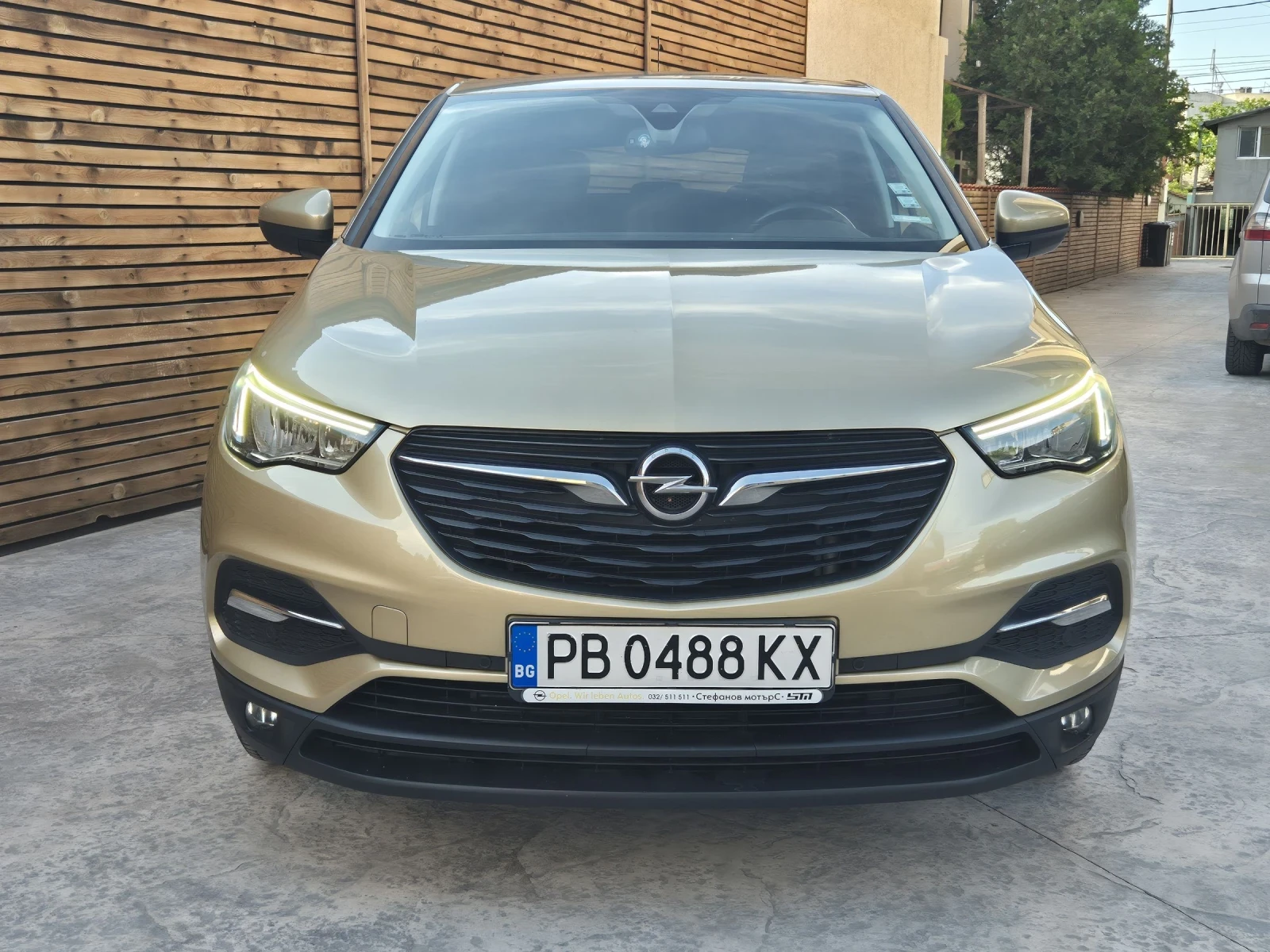 Opel Grandland X 1.2i AUTO - изображение 5