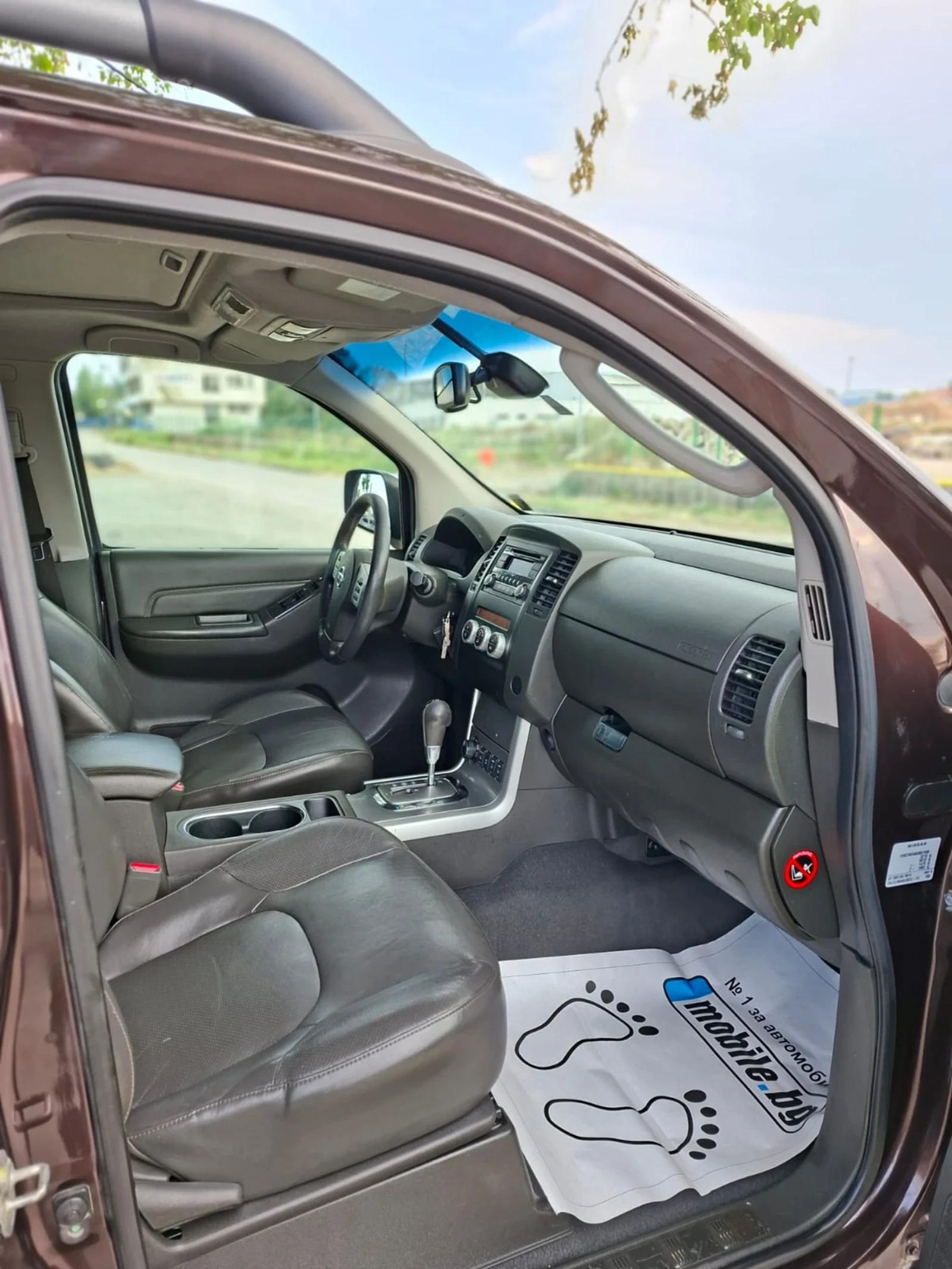 Nissan Navara 2.5TDI 4x4 190кс - изображение 6