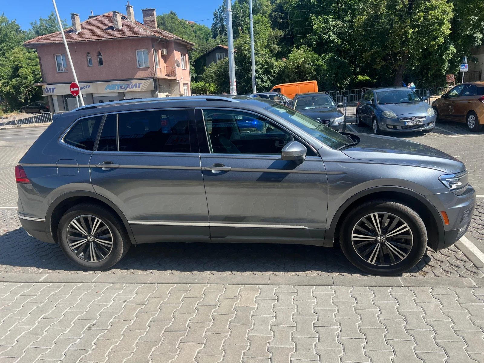 VW Tiguan All space 4x4 SEL - изображение 3
