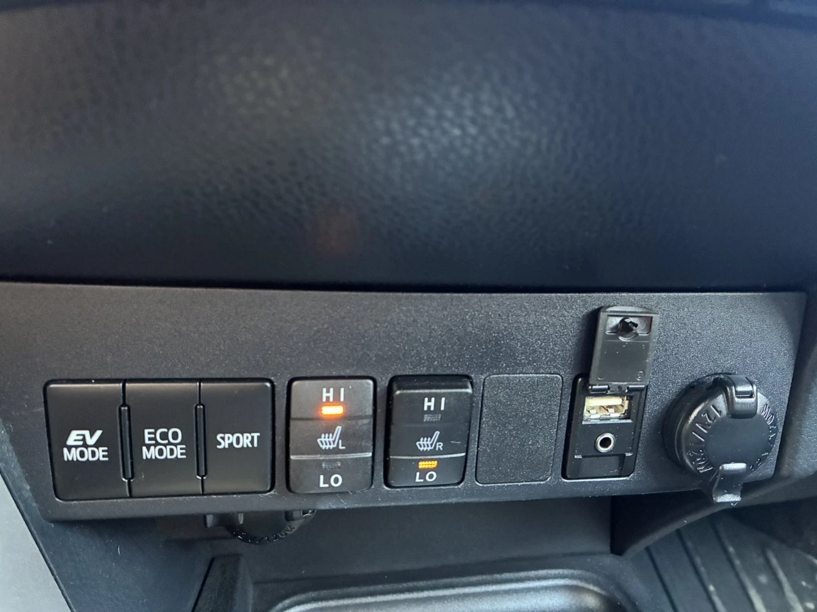 Toyota Rav4 Toyota RAV 4 HSD 4x4 EXECUTIVE PLUS 197hp | Mobile.bg � ����������� 17