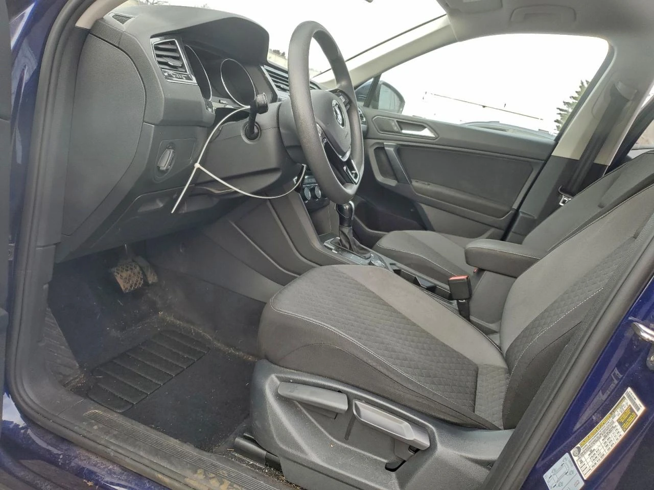 VW Tiguan 2l Volkswagen S* 4 MOTION, снимка 7 - Автомобили и джипове - 54197003