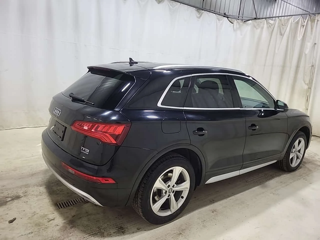 Audi Q5 * PROGRESSIV * CARFAX * ЦЕНА ДО БГ, снимка 3 - Автомобили и джипове - 54270106