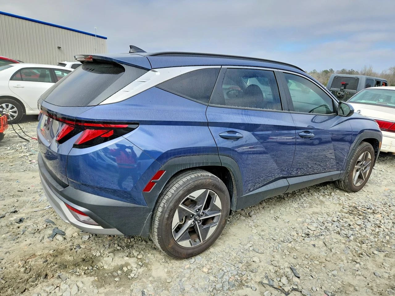 Hyundai Tucson 2.5l Sel, снимка 3 - Автомобили и джипове - 54336648