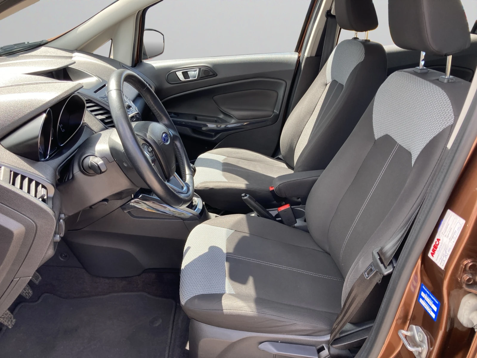 Ford EcoSport 1.0 Ecoboost MT5 99HP, снимка 10 - Автомобили и джипове - 54679283