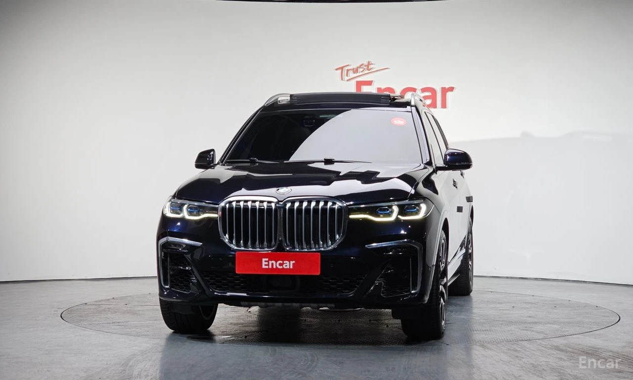 BMW X7 ЛАЗЕРИ * ОБДУХВАНЕ * ДИСТРОНИК * H/K * , снимка 4 - Автомобили и джипове - 55060280