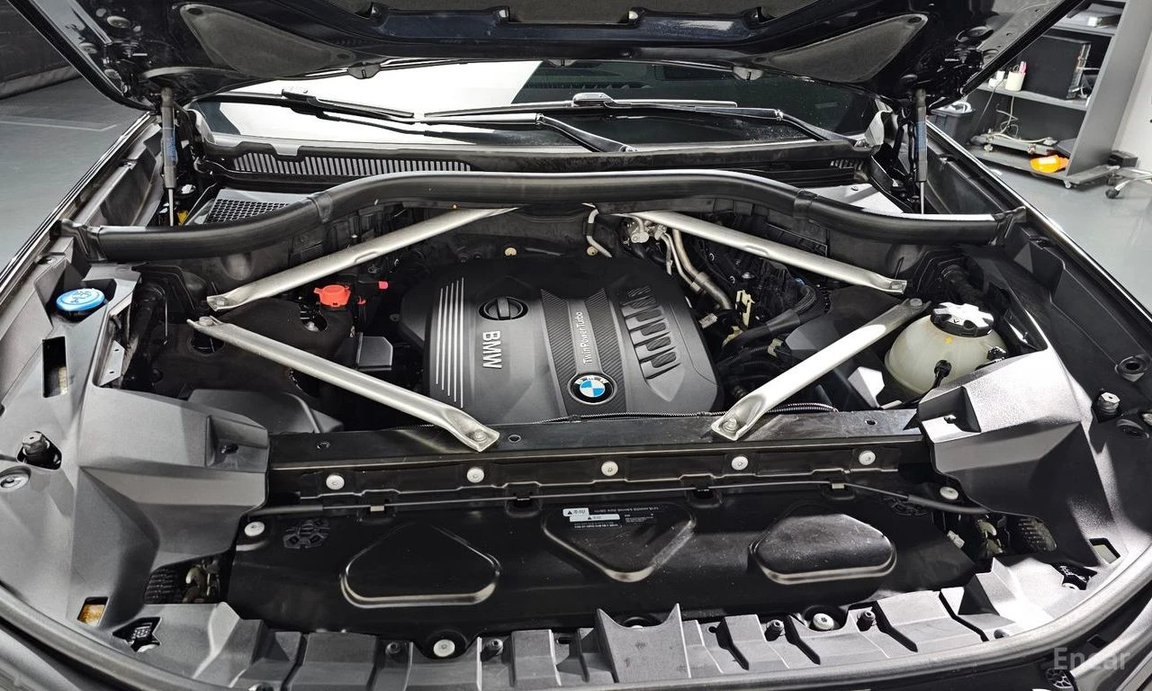 BMW X7 ЛАЗЕРИ * ОБДУХВАНЕ * ДИСТРОНИК * H/K * , снимка 8 - Автомобили и джипове - 55060280