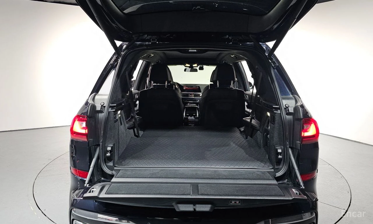 BMW X7 ЛАЗЕРИ * ОБДУХВАНЕ * ДИСТРОНИК * H/K * , снимка 6 - Автомобили и джипове - 55060280