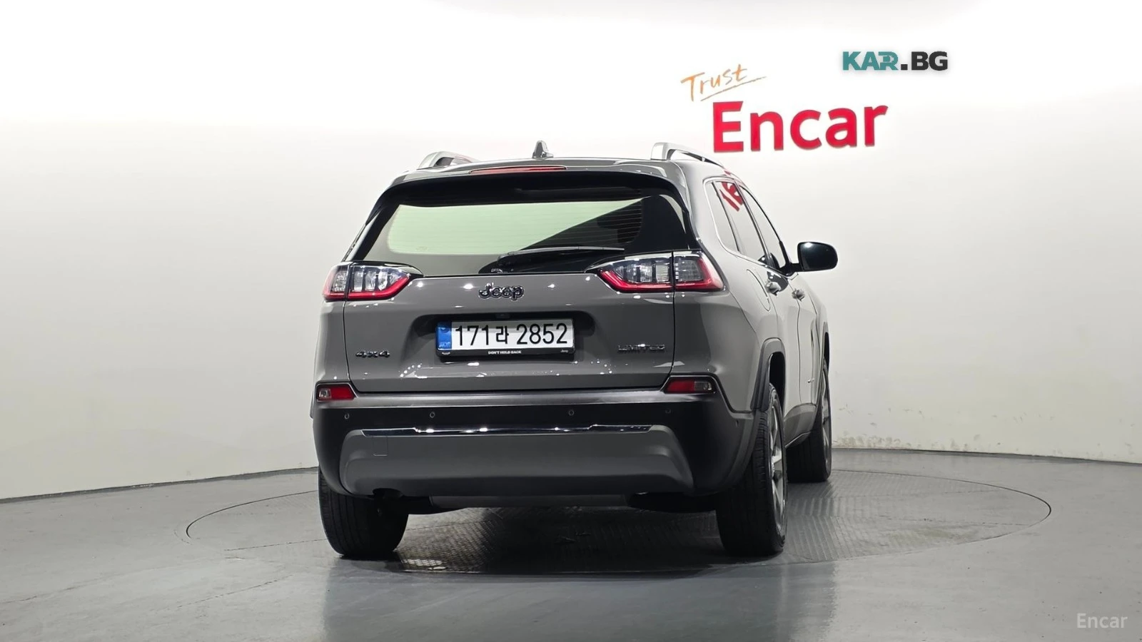 Jeep Cherokee 2.4 Limited AWD* КОЖА* ОБДУХ* НАВИ* ПАНО, снимка 4 - Автомобили и джипове - 55846263