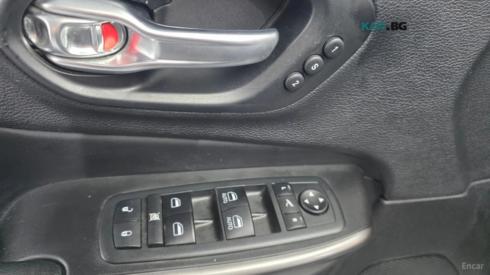 Jeep Cherokee 2.4 Limited AWD* КОЖА* ОБДУХ* НАВИ* ПАНО, снимка 17 - Автомобили и джипове - 55846263