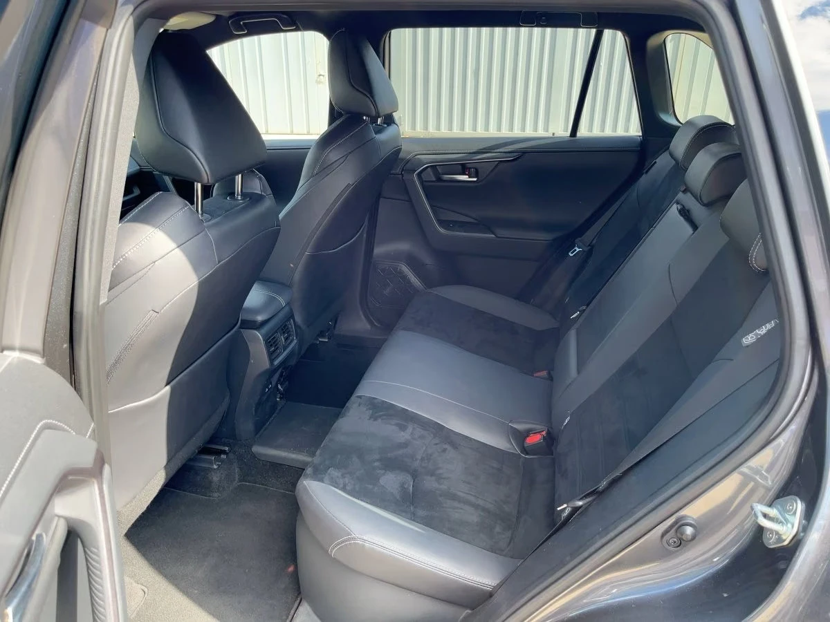 Toyota Rav4 PHEV/GR-SPORT/306HP/4X4/JBL/360/HUD/MEMO/957z | Mobile.bg � ����������� 11