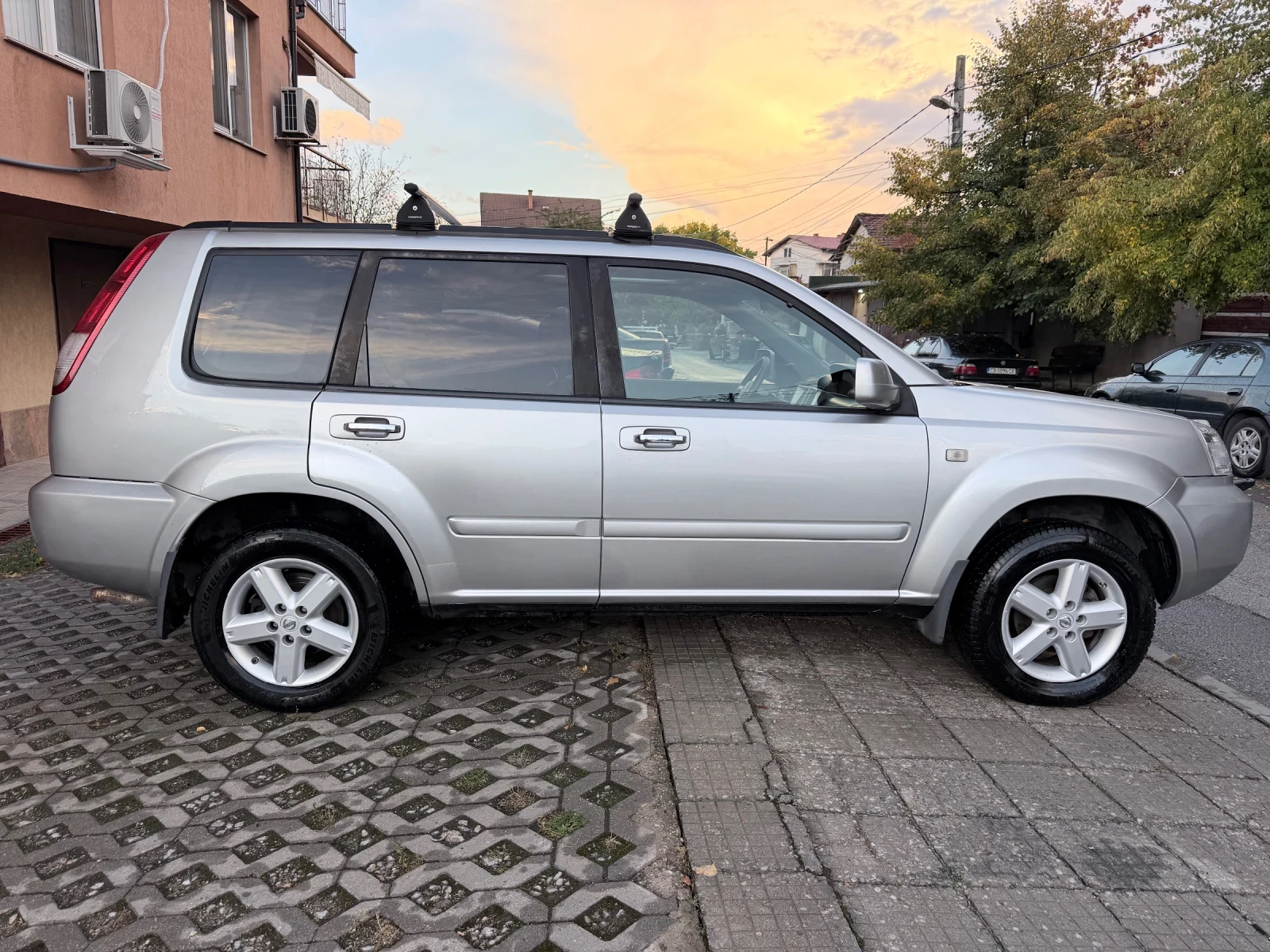 Nissan X-trail 2.5 ������-��� 4�4 ��������� | Mobile.bg � ����������� 2