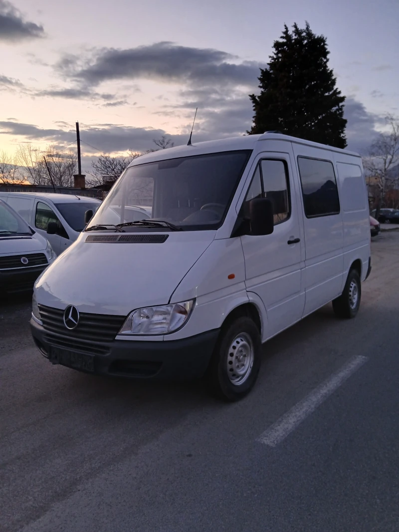 Mercedes-Benz Sprinter 211 2.2cdi, снимка 6 - Бусове и автобуси - 48917027