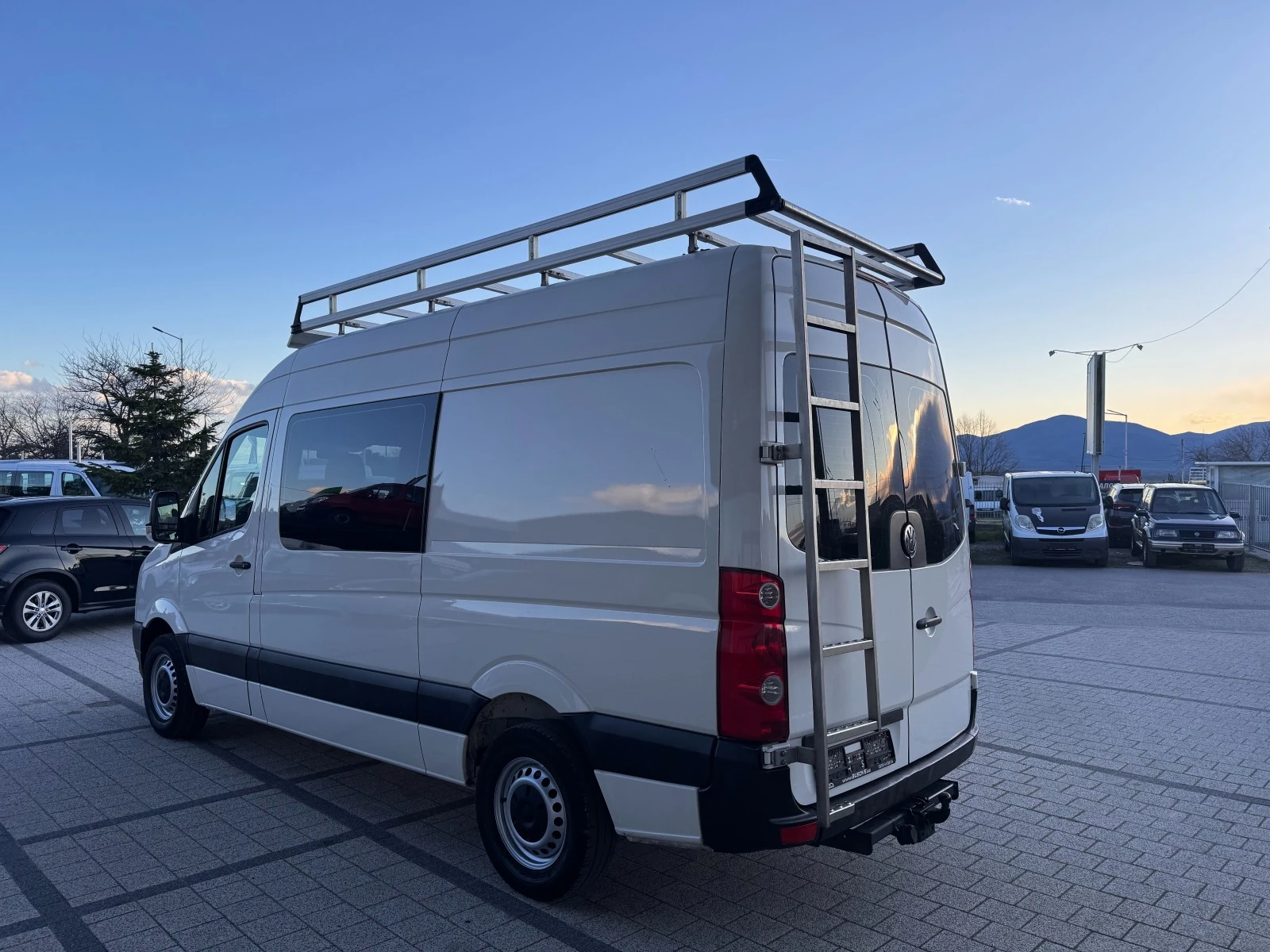 VW Crafter 2.5TDI 6-местен Клима  - изображение 4