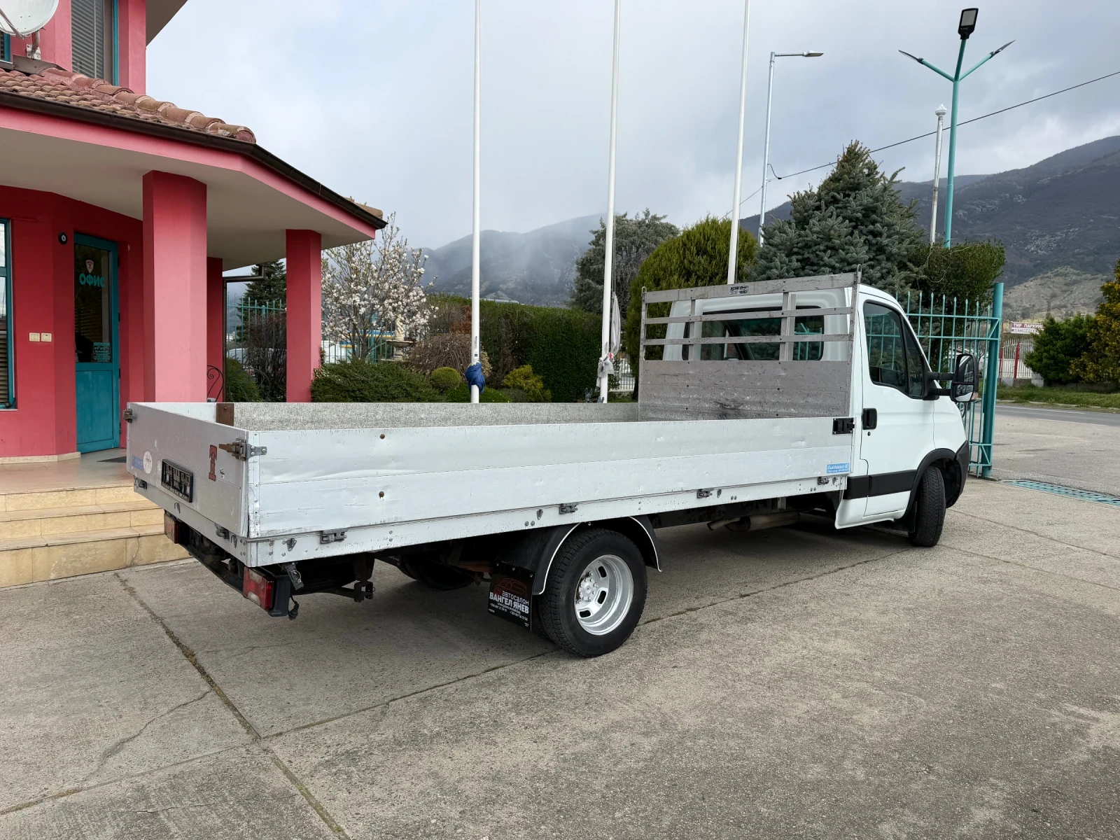 Iveco Daily 3.0HPI* 35C18* 4.10 метра каросерия, снимка 8 - Бусове и автобуси - 54143690