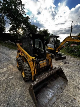Мини челни товарачи Komatsu, снимка 5