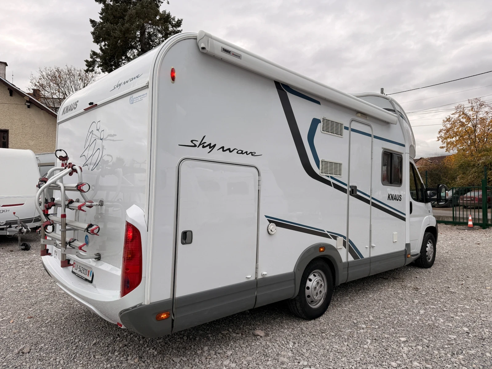 ������ Knaus Sky way 650 ��������, ����� � ��� | Mobile.bg � ����������� 4