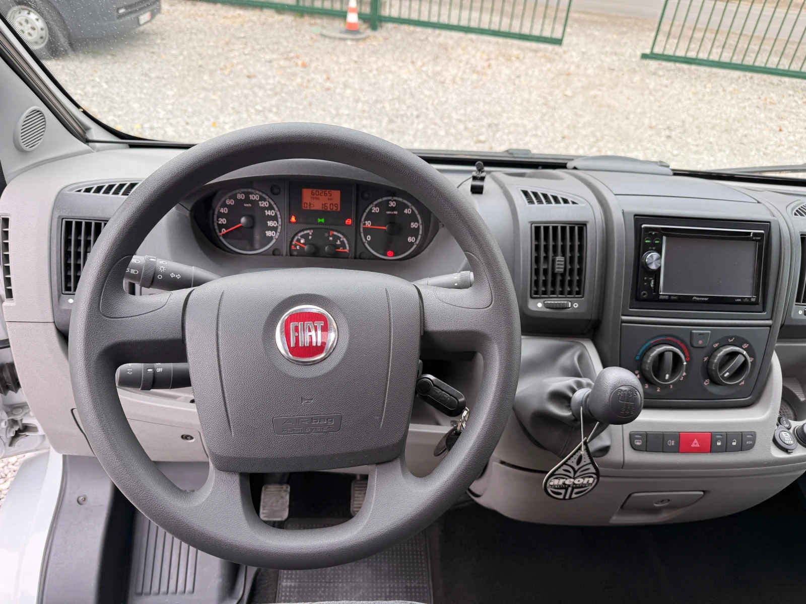 ������ Knaus Sky way 650 ��������, ����� � ��� | Mobile.bg � ����������� 6