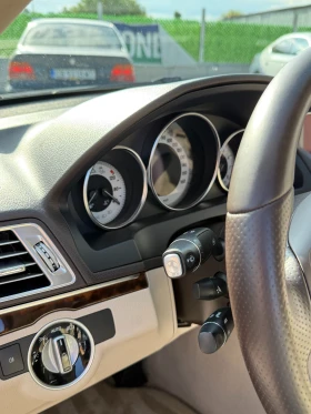 Mercedes-Benz E 350 FACELIFT / MANUFAKTUR / HARMAN-KARDON / PANO / RWD, снимка 12