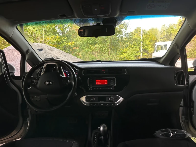 Kia Rio, снимка 9 - Автомобили и джипове - 47519446