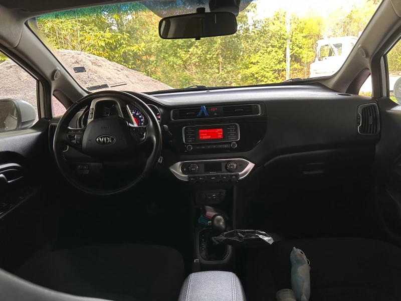 Kia Rio, снимка 11 - Автомобили и джипове - 47519446