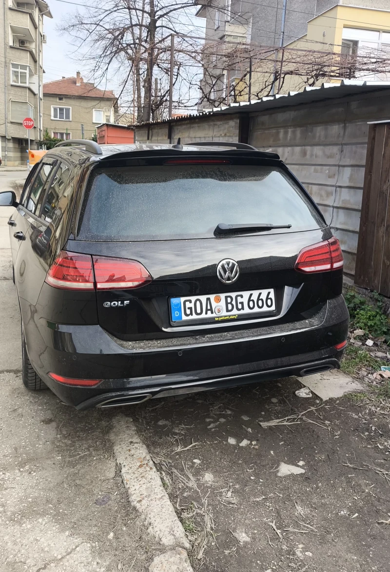 VW Golf 7.5 R-Line 150+ Keyless, снимка 10 - Автомобили и джипове - 49505216