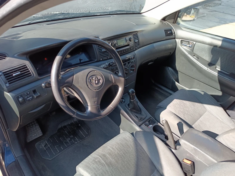 Toyota Corolla 2.0 d, снимка 14 - Автомобили и джипове - 49103437