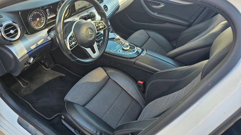 Mercedes-Benz E 220 194HP/NAVI/PANO/CAM/LED/ACC/KLESS/505v, снимка 7 - Автомобили и джипове - 50457970