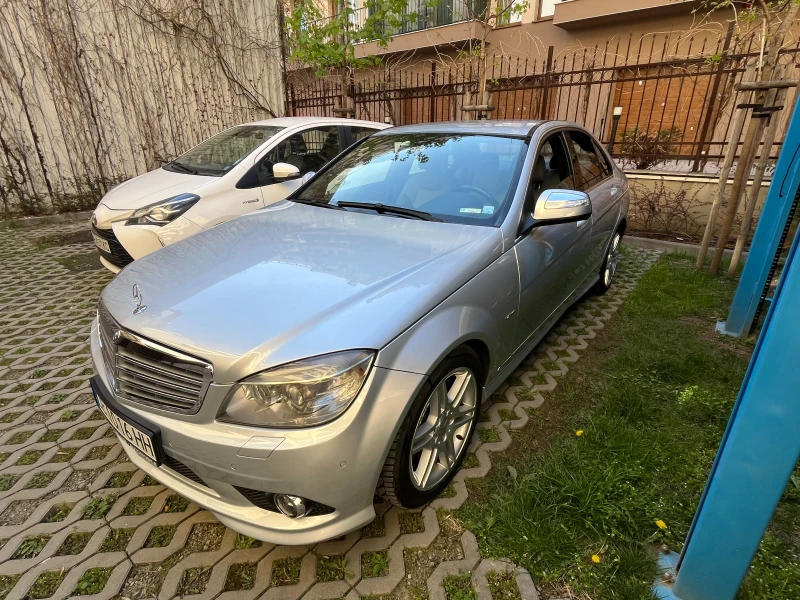Mercedes-Benz C 320, снимка 2 - Автомобили и джипове - 52725871