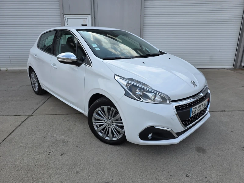 Peugeot 208 1.2 THP EVRO 6 , снимка 6 - Автомобили и джипове - 51318392